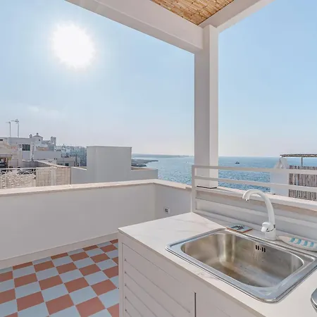 Amar פולינאנו א מארה