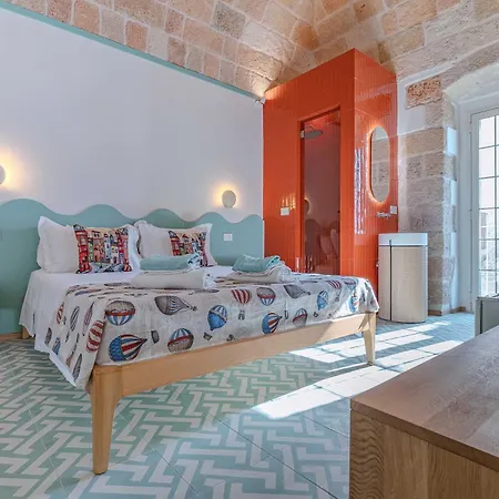 Amar * Полиньяно-а-Маре